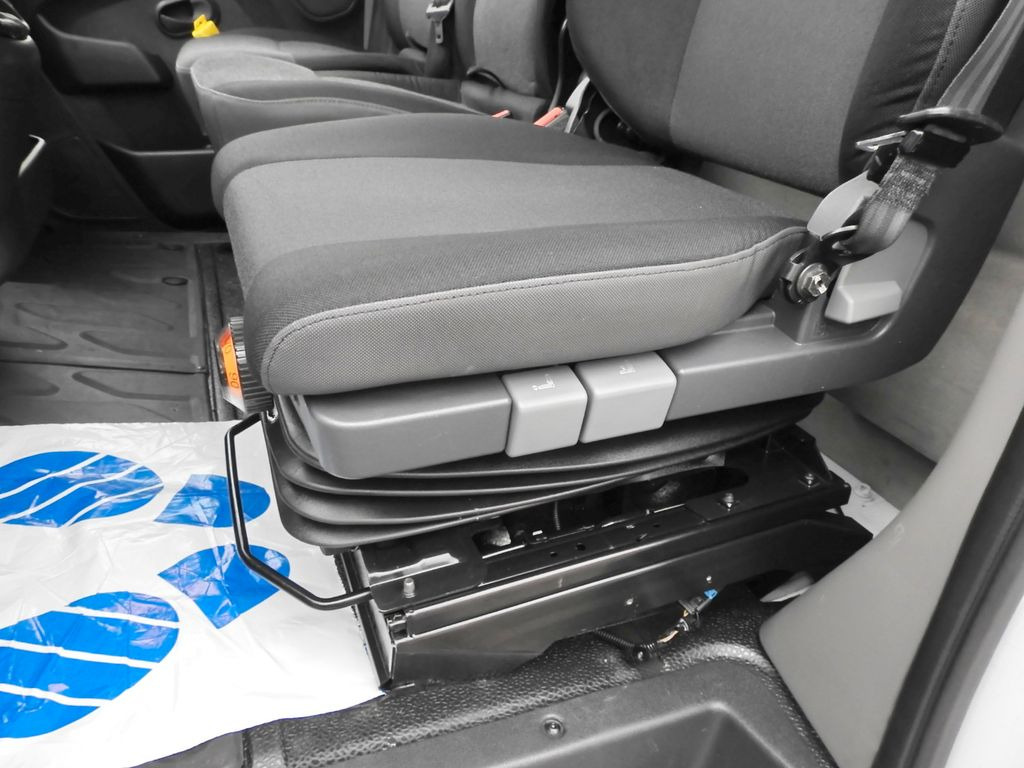 Leasing de Renault MASTER PRITSCHE PLANE 10 PALLETS WEBASTO A/C  Renault MASTER PRITSCHE PLANE 10 PALLETS WEBASTO A/C: foto 23