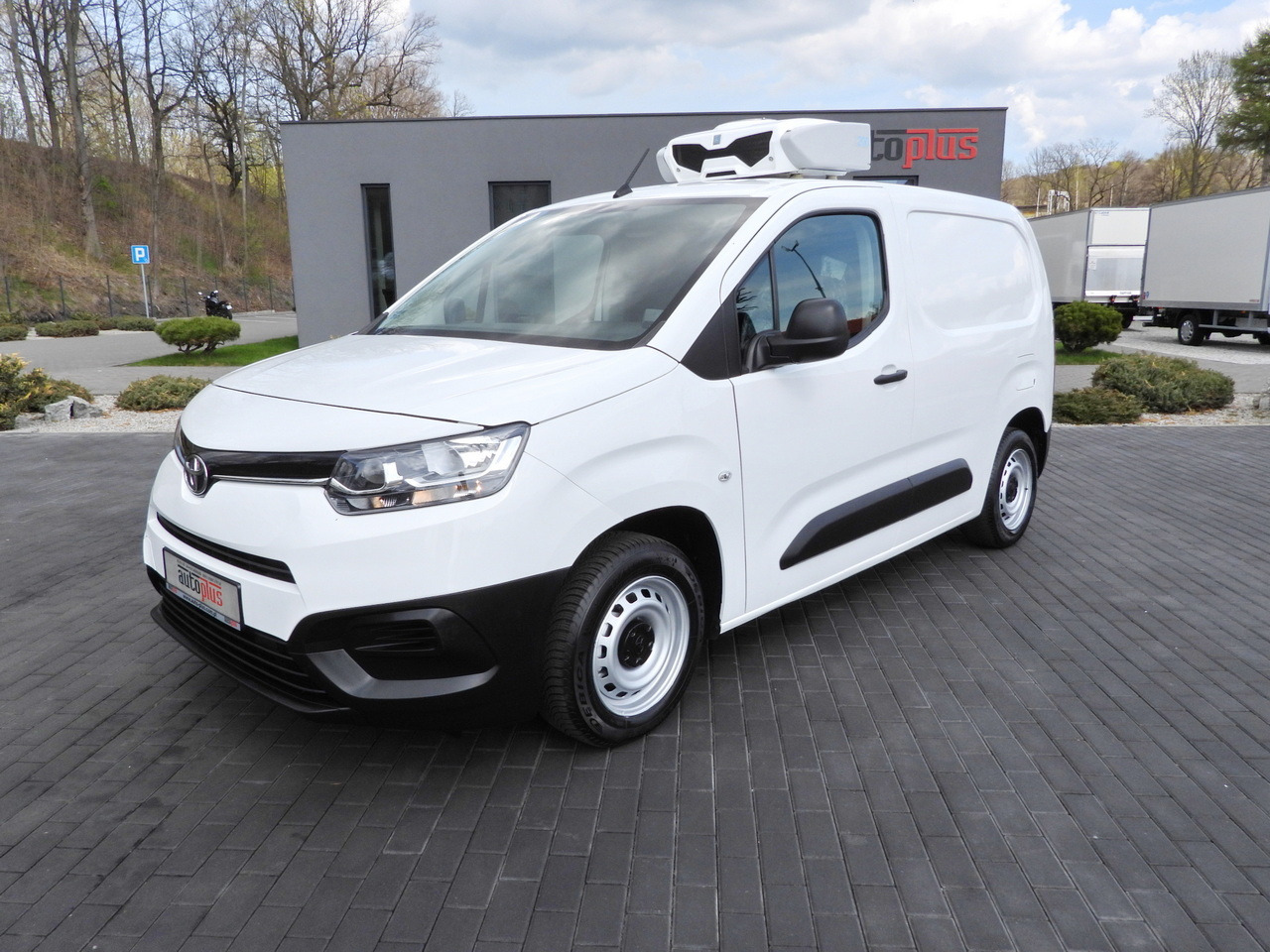 Leasing de TOYOTA PROACE CITY  REFRIGERATOR VAN -15*C POWER SUPPLY 230V CRUISE CONTROL AIR CONDITIONING  100HP TOYOTA PROACE CITY  REFRIGERATOR VAN -15*C POWER SUPPLY 230V CRUISE CONTROL AIR CONDITIONING  100HP: foto 20