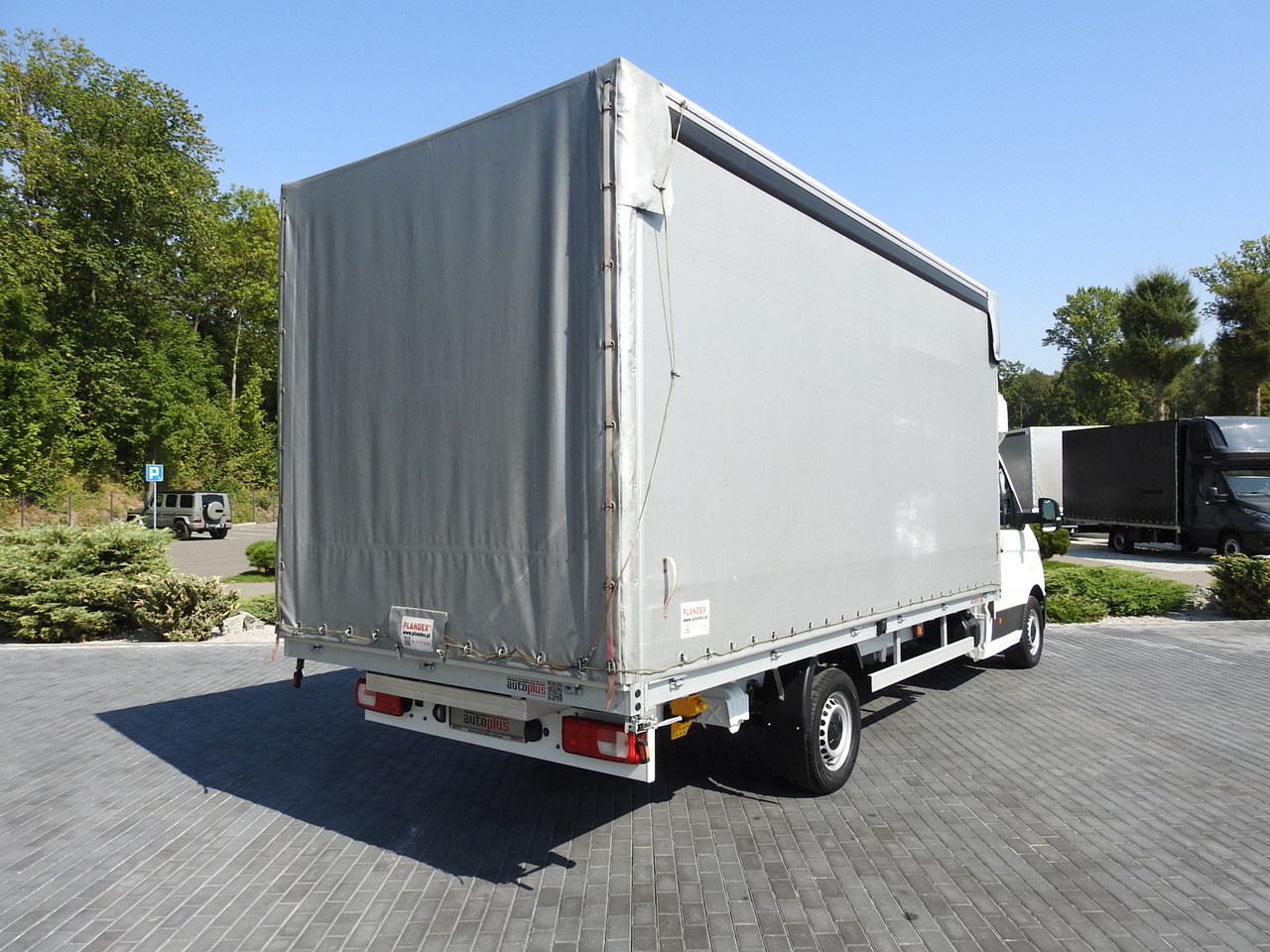 VOLKSWAGEN CRAFTER TARPAULIN 10 PALLETS WEBASTO CRUISE CONTROL AIR CONDITIONING LED LIGHTS 180HP - Furgoneta con lona: foto 3 VOLKSWAGEN CRAFTER TARPAULIN 10 PALLETS WEBASTO CRUISE CONTROL AIR CONDITIONING LED LIGHTS 180HP - Furgoneta con lona: foto 3