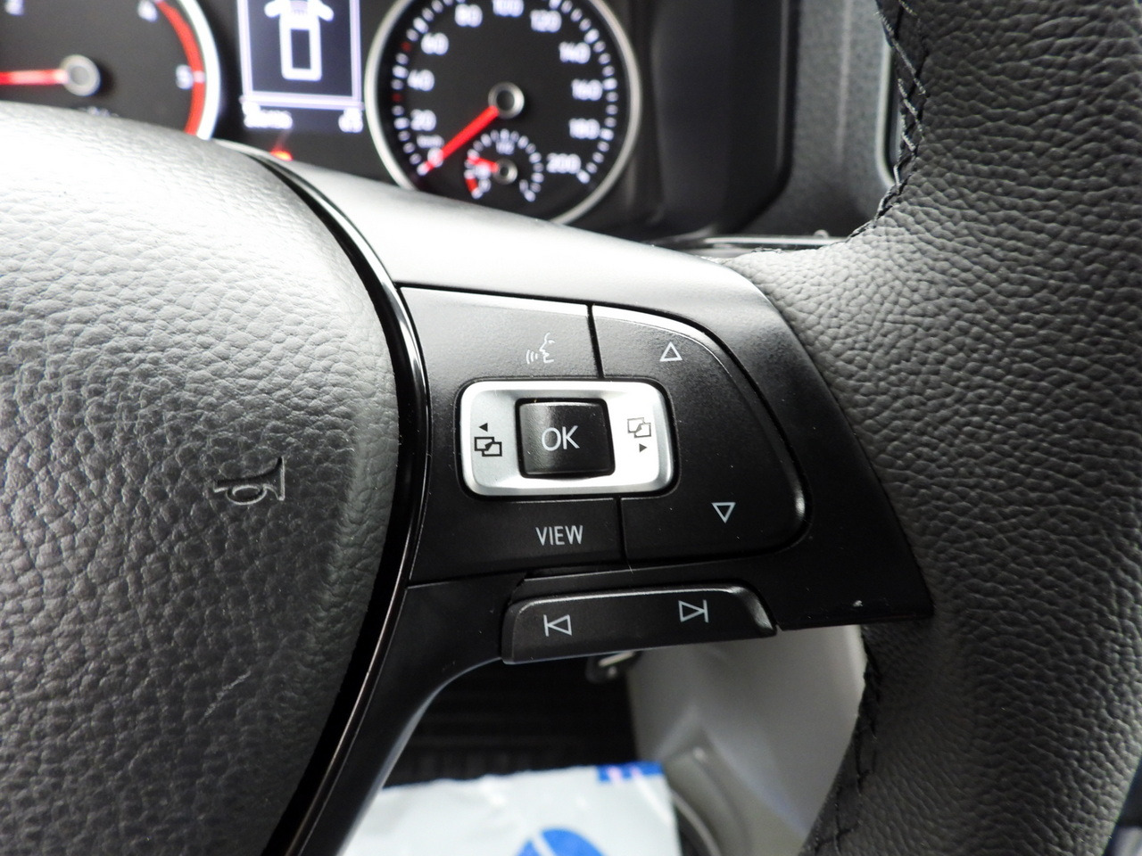 Leasing de VOLKSWAGEN CRAFTER  TARPAULIN 8 PALLETS WEBASTO CRUISE CONTROL LED LIGHTS AIR CONDITIONING  180HP VOLKSWAGEN CRAFTER  TARPAULIN 8 PALLETS WEBASTO CRUISE CONTROL LED LIGHTS AIR CONDITIONING  180HP: foto 36