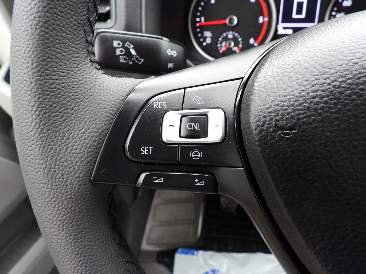 Leasing de VOLKSWAGEN CRAFTER  TARPAULIN 8 PALLETS WEBASTO CRUISE CONTROL LED LIGHTS AIR CONDITIONING  180HP VOLKSWAGEN CRAFTER  TARPAULIN 8 PALLETS WEBASTO CRUISE CONTROL LED LIGHTS AIR CONDITIONING  180HP: foto 35