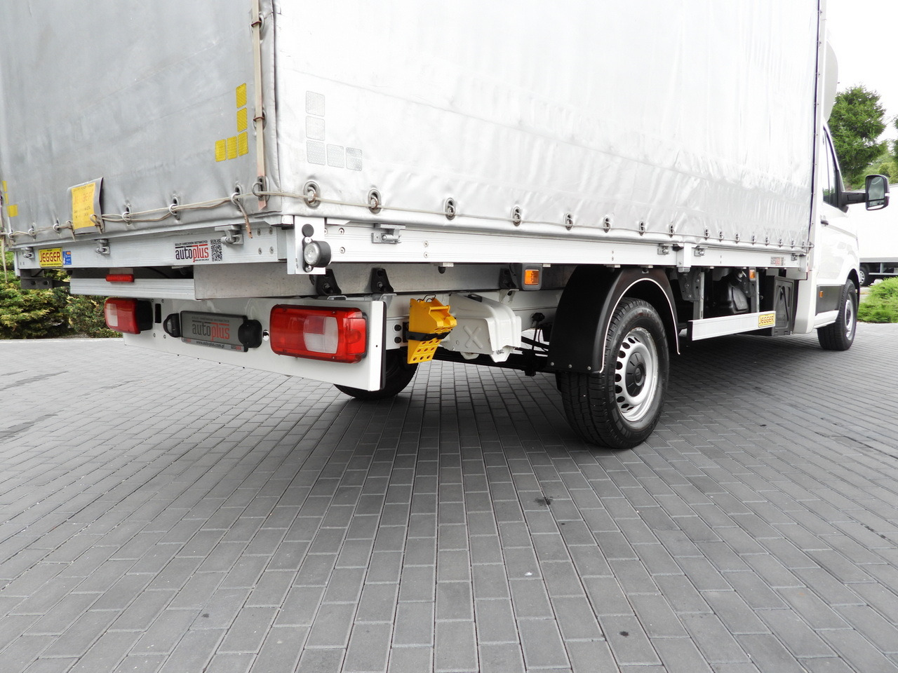 Leasing de VOLKSWAGEN CRAFTER  TARPAULIN 8 PALLETS WEBASTO CRUISE CONTROL LED LIGHTS AIR CONDITIONING  180HP VOLKSWAGEN CRAFTER  TARPAULIN 8 PALLETS WEBASTO CRUISE CONTROL LED LIGHTS AIR CONDITIONING  180HP: foto 26