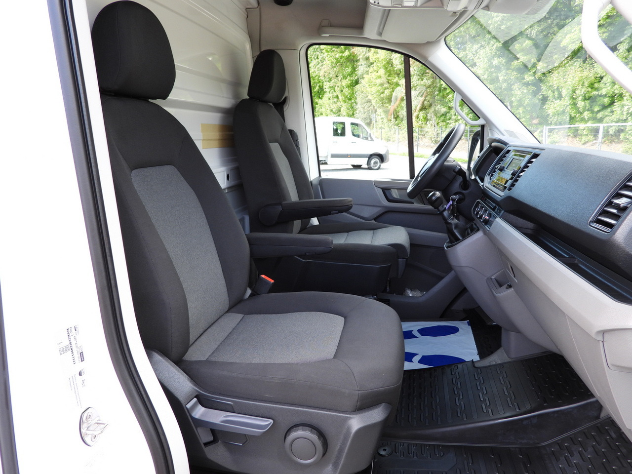 Leasing de VOLKSWAGEN CRAFTER TARPAULIN LIFT 8 PALLETS WEBASTO CRUISE CONTROL LED LIGHTS AIR CONDITIONING  180HP VOLKSWAGEN CRAFTER TARPAULIN LIFT 8 PALLETS WEBASTO CRUISE CONTROL LED LIGHTS AIR CONDITIONING  180HP: foto 44