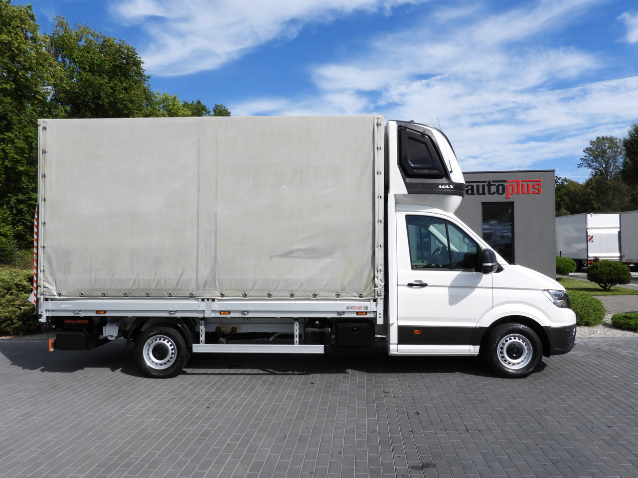 Leasing de VOLKSWAGEN CRAFTER TARPAULIN LIFT 8 PALLETS WEBASTO CRUISE CONTROL LED LIGHTS AIR CONDITIONING  180HP VOLKSWAGEN CRAFTER TARPAULIN LIFT 8 PALLETS WEBASTO CRUISE CONTROL LED LIGHTS AIR CONDITIONING  180HP: foto 7