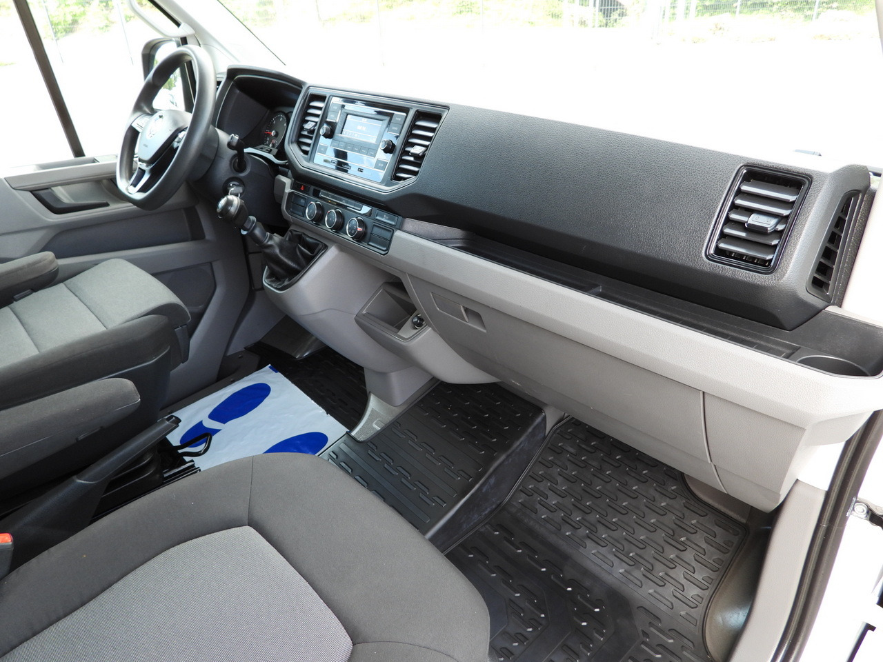 Leasing de VOLKSWAGEN CRAFTER TARPAULIN LIFT 8 PALLETS WEBASTO CRUISE CONTROL LED LIGHTS AIR CONDITIONING  180HP VOLKSWAGEN CRAFTER TARPAULIN LIFT 8 PALLETS WEBASTO CRUISE CONTROL LED LIGHTS AIR CONDITIONING  180HP: foto 43