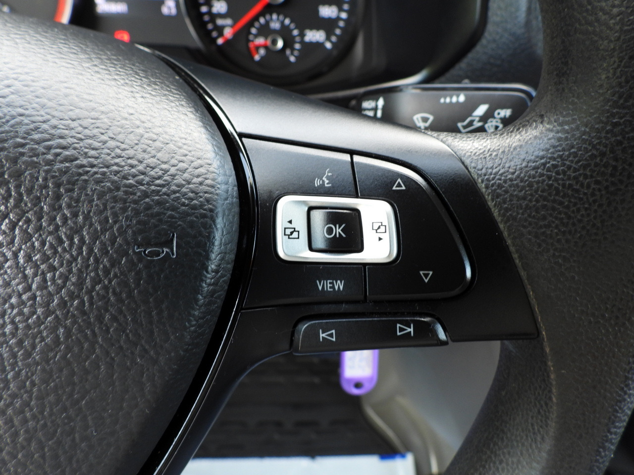 Leasing de VOLKSWAGEN CRAFTER TARPAULIN LIFT 8 PALLETS WEBASTO CRUISE CONTROL LED LIGHTS AIR CONDITIONING  180HP VOLKSWAGEN CRAFTER TARPAULIN LIFT 8 PALLETS WEBASTO CRUISE CONTROL LED LIGHTS AIR CONDITIONING  180HP: foto 36