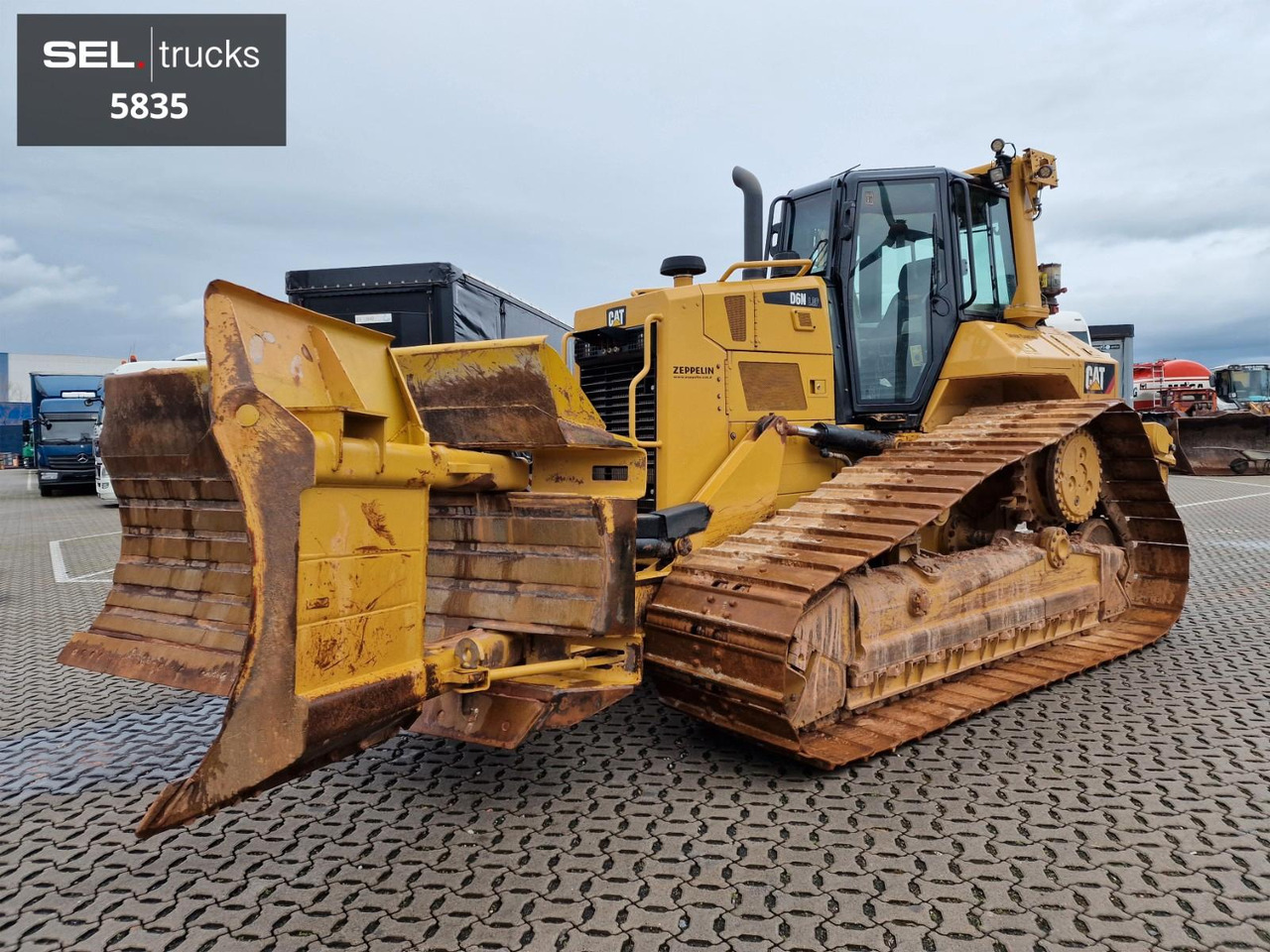 CAT D6N LGP Raupe/Dozer - Bulldozer: foto 1 CAT D6N LGP Raupe/Dozer - Bulldozer: foto 1