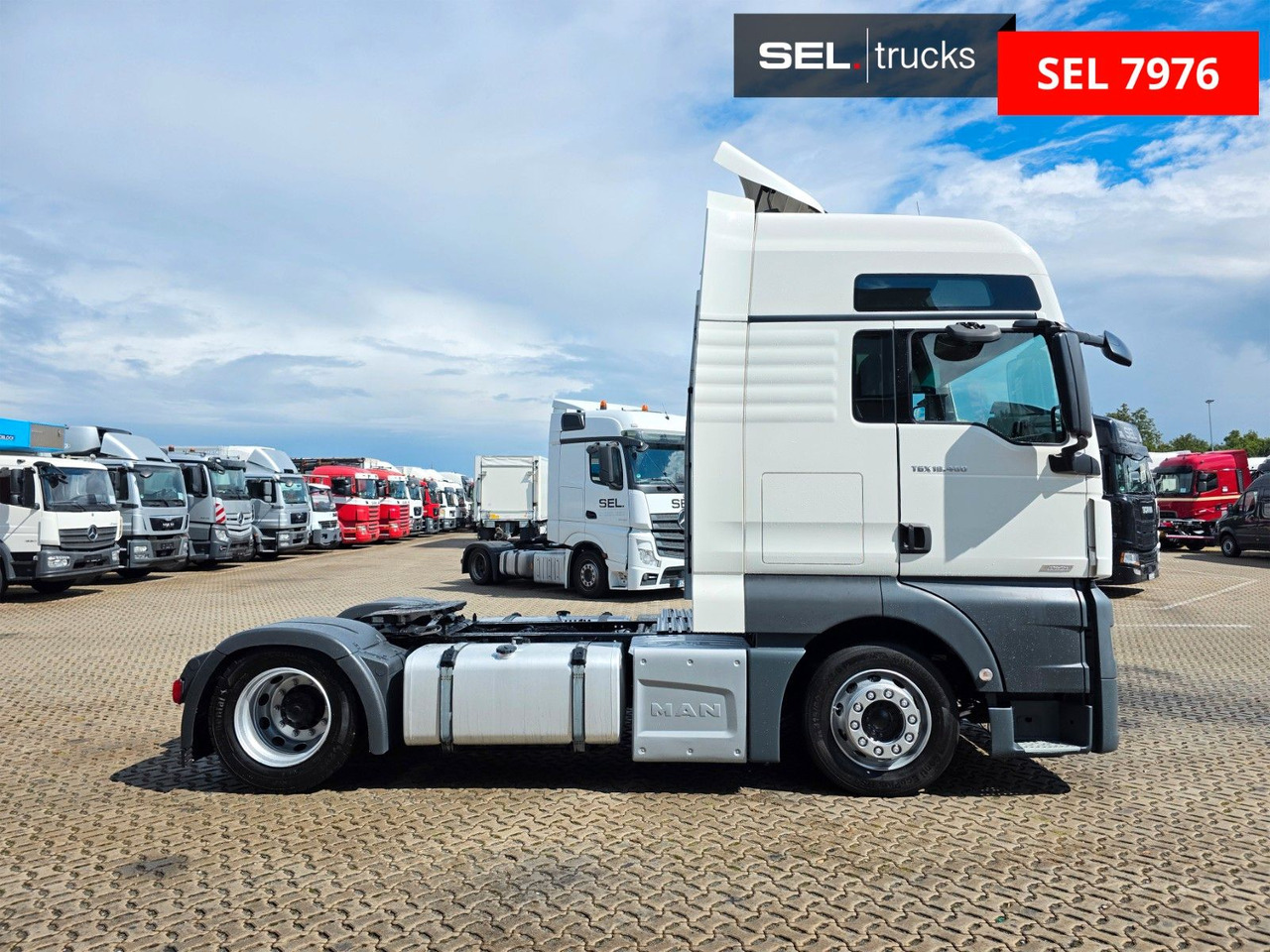 MAN TGX 18.460 4x2 LLS-U / Retarder / NaviLavandino - Cabeza tractora: foto 4 MAN TGX 18.460 4x2 LLS-U / Retarder / NaviLavandino - Cabeza tractora: foto 4