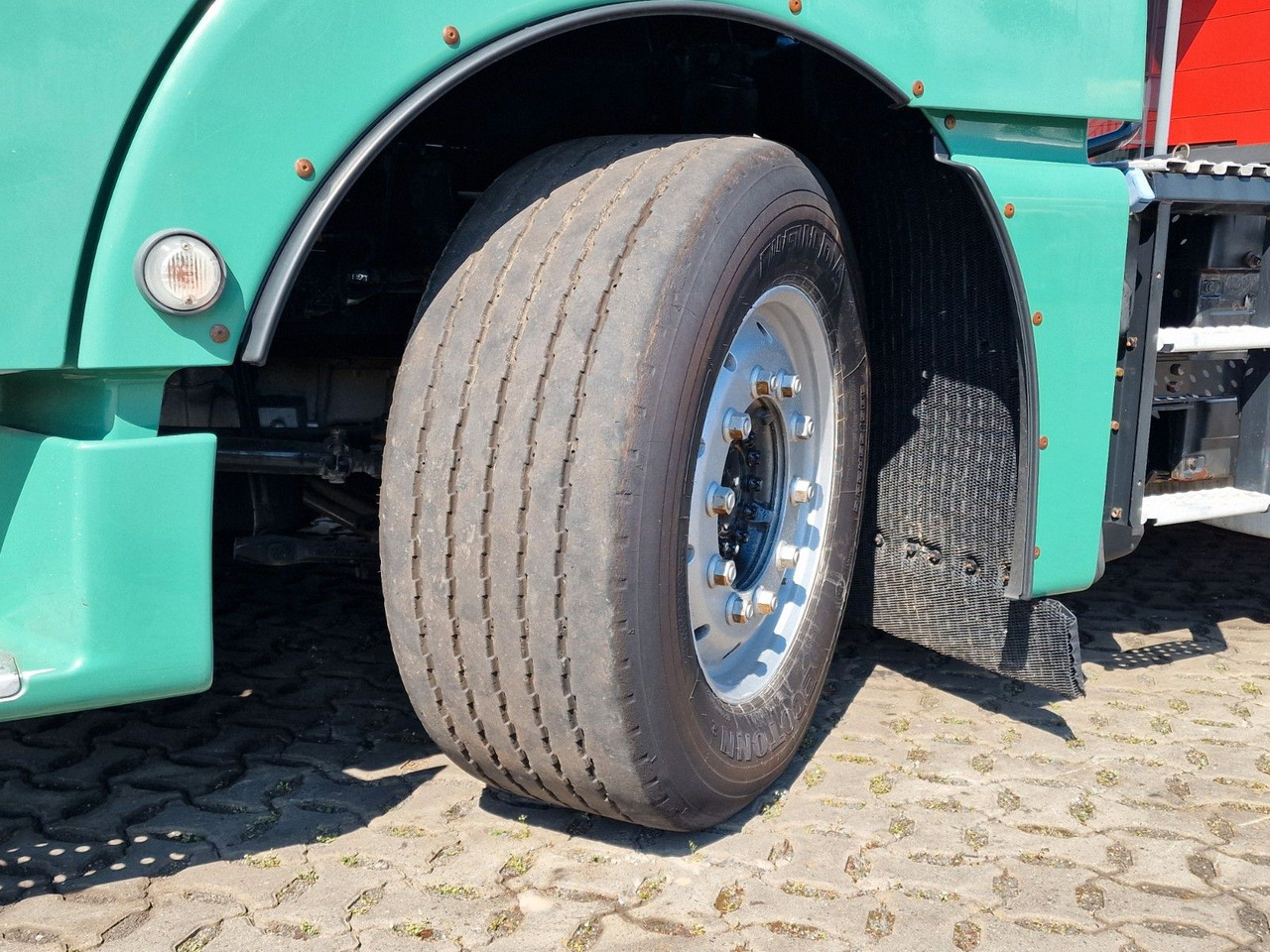 Cabeza tractora MAN TGX 18.500 4X2 BLS / Retarder / 2 Tanks: foto 27