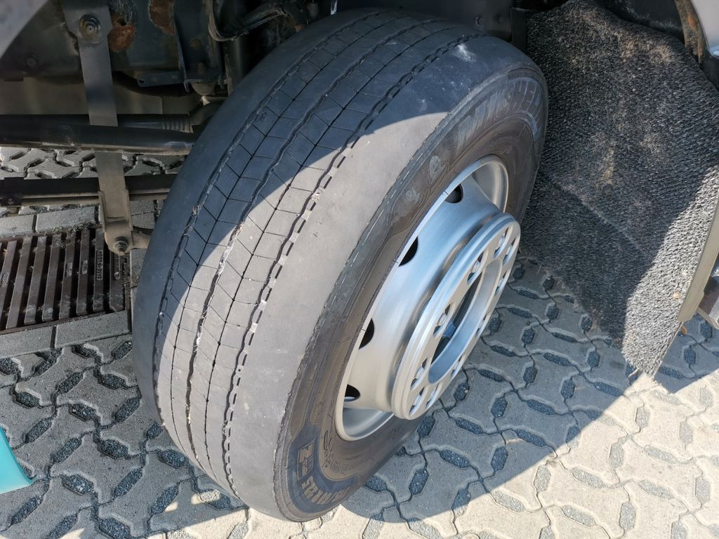 Camión transporte de ganado DAF XF 105.460 / Intarder / 4 Stock / KOMPLETT ! DAF XF 105.460 / Intarder / 4 Stock / KOMPLETT !: foto 17 Camión transporte de ganado DAF XF 105.460 / Intarder / 4 Stock / KOMPLETT ! DAF XF 105.460 / Intarder / 4 Stock / KOMPLETT !: foto 17