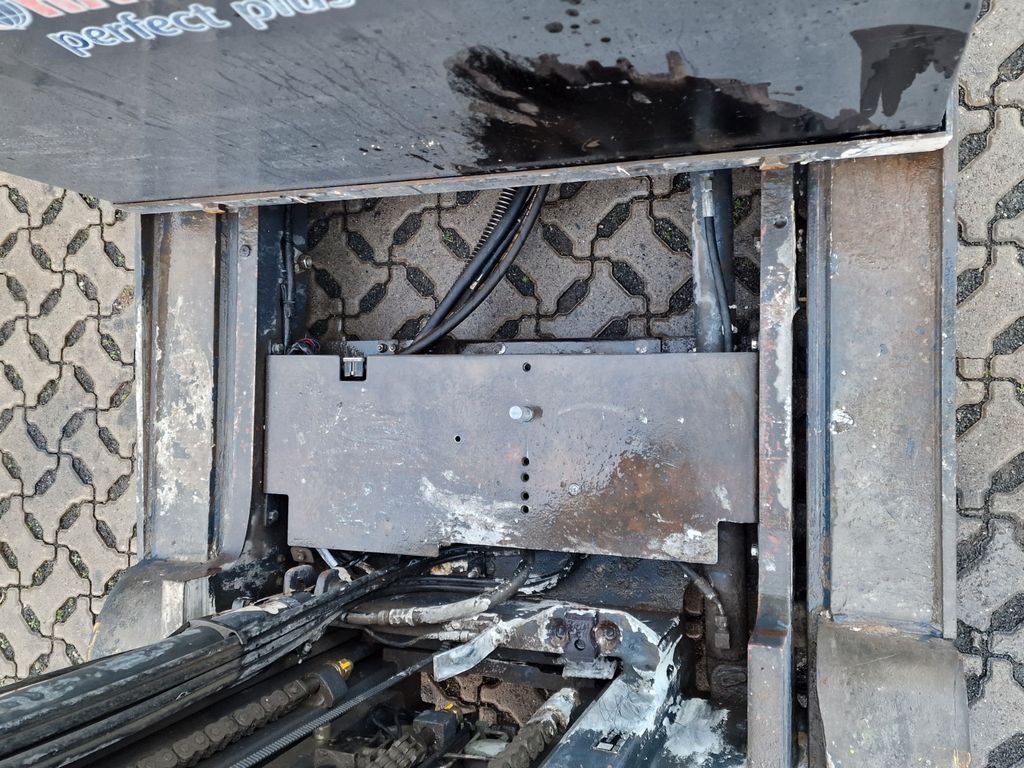 Retráctil Linde R 20 / 8.325 h / 2014 (Batterie aus 2021) Linde R 20 / 8.325 h / 2014 (Batterie aus 2021): foto 16 Retráctil Linde R 20 / 8.325 h / 2014 (Batterie aus 2021) Linde R 20 / 8.325 h / 2014 (Batterie aus 2021): foto 16