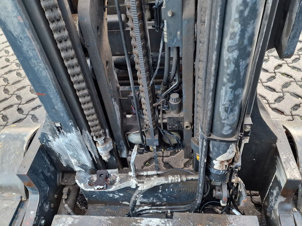 Retráctil Linde R 20 / 8.325 h / 2014 (Batterie aus 2021) Linde R 20 / 8.325 h / 2014 (Batterie aus 2021): foto 19 Retráctil Linde R 20 / 8.325 h / 2014 (Batterie aus 2021) Linde R 20 / 8.325 h / 2014 (Batterie aus 2021): foto 19