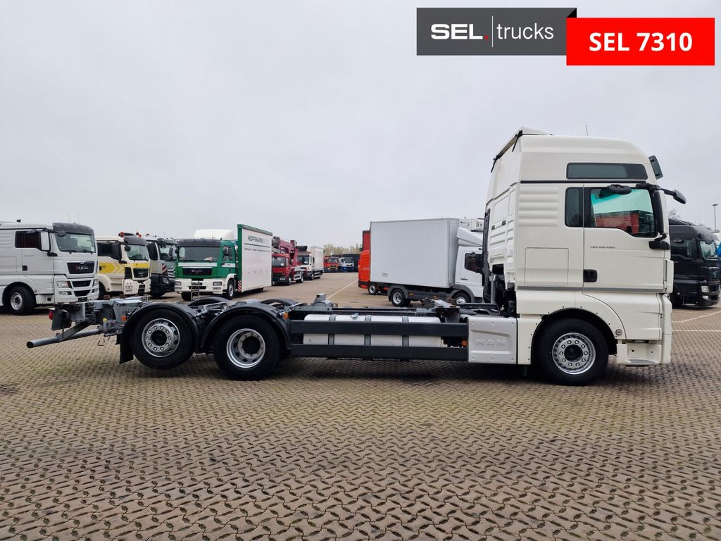 MAN TGX 26.460 6x2-2 LL / ZF Intarder / Standklima - Camión portacontenedore/ Intercambiable: foto 4 MAN TGX 26.460 6x2-2 LL / ZF Intarder / Standklima - Camión portacontenedore/ Intercambiable: foto 4
