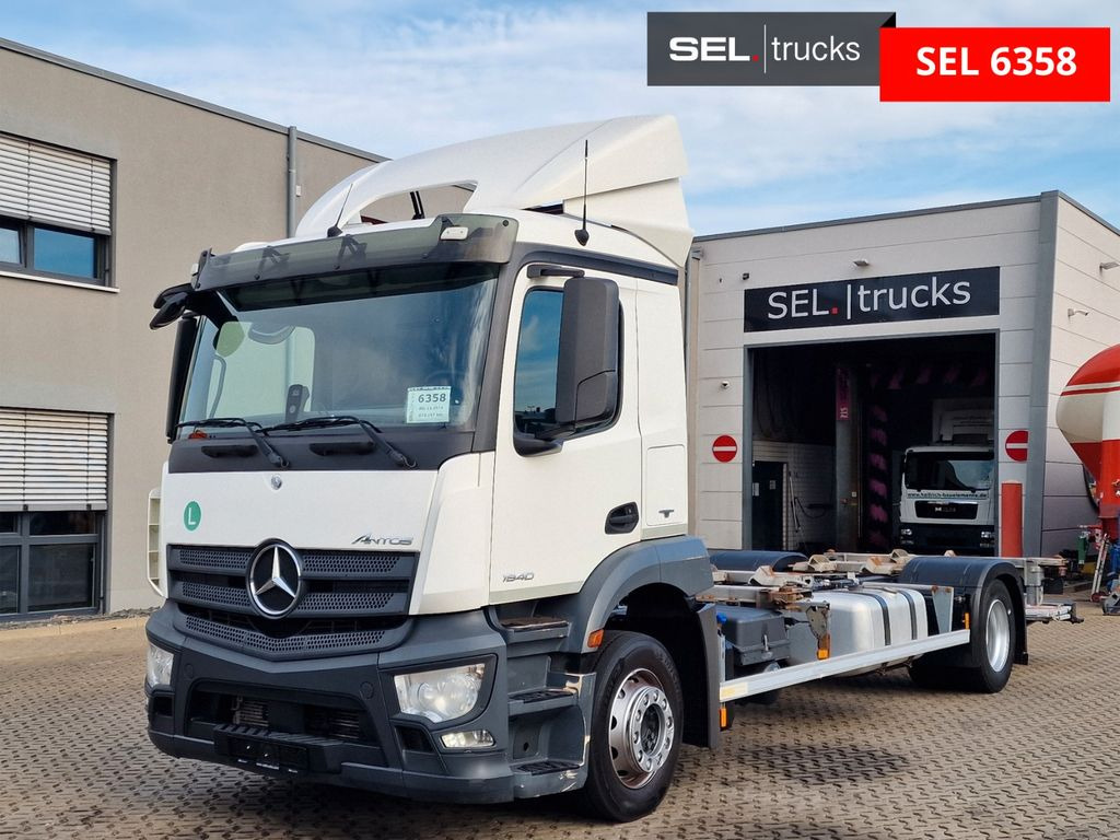 Mercedes-Benz Antos 1840 / Ladebordwand / Retarder Mercedes-Benz Antos 1840 / Ladebordwand / Retarder - Camión portacontenedore/ Intercambiable: foto 1 Mercedes-Benz Antos 1840 / Ladebordwand / Retarder Mercedes-Benz Antos 1840 / Ladebordwand / Retarder - Camión portacontenedore/ Intercambiable: foto 1