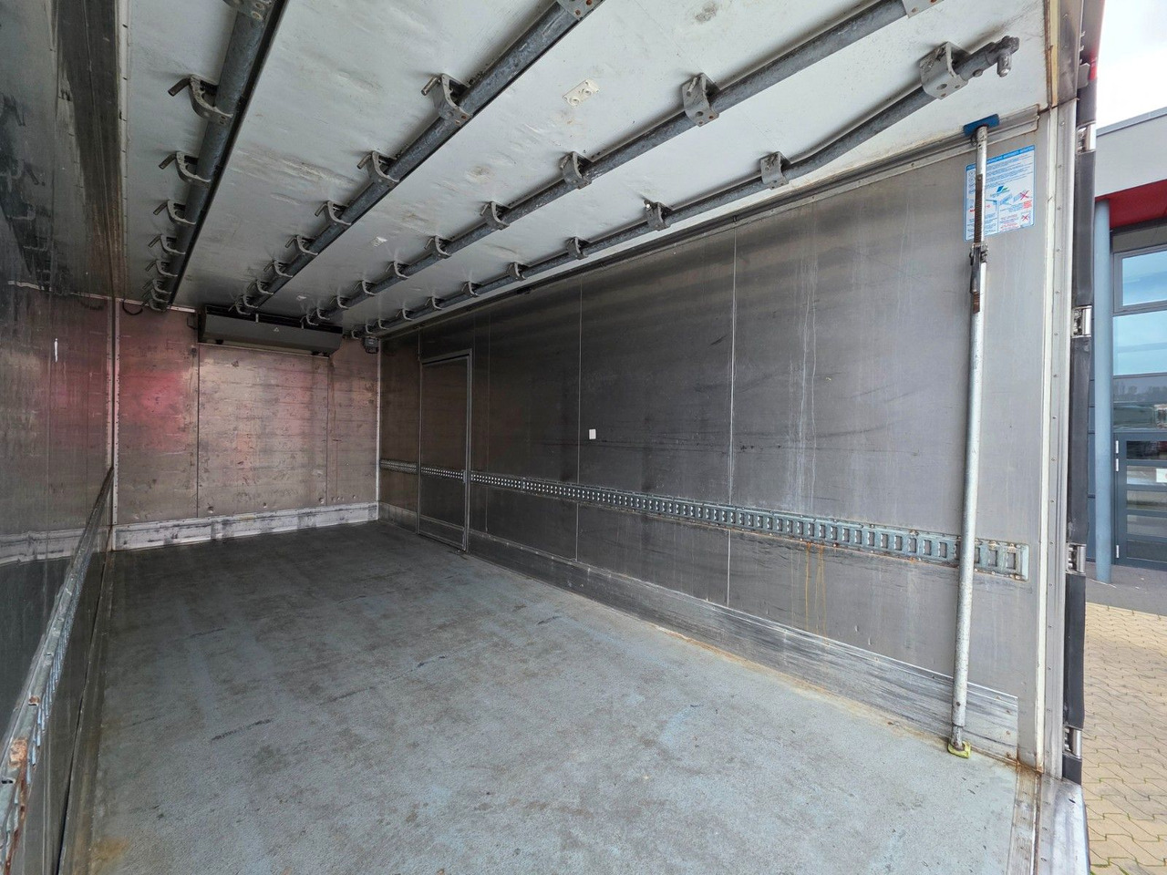 Camión frigorífico Mercedes-Benz Atego 1523 / LBW / ROHRBAHN/ Carrier: foto 15