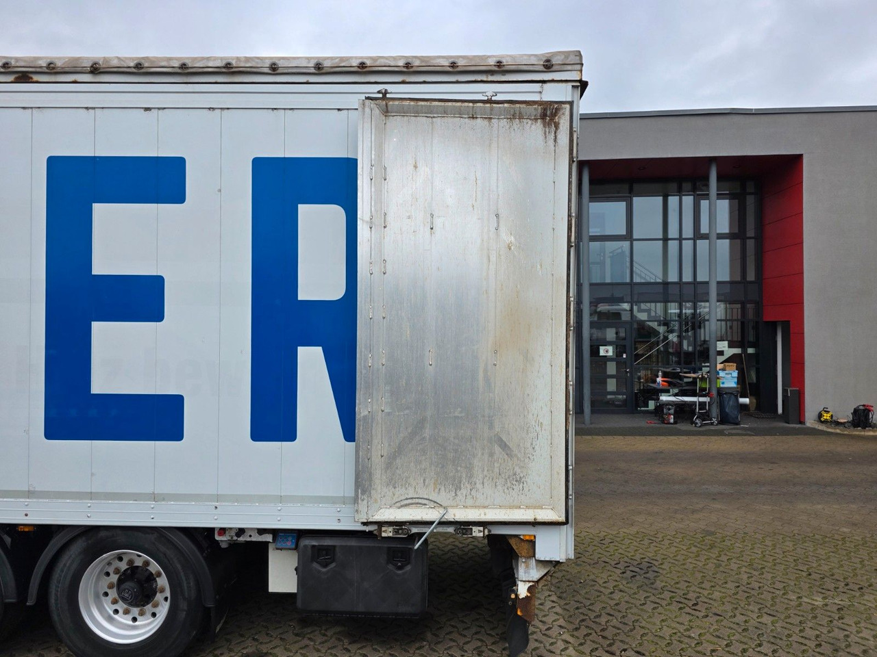 Semirremolque piso movil Reisch RSBS-25/24LK / Alu-Felgen / Lift / eletr. Dach: foto 16 Semirremolque piso movil Reisch RSBS-25/24LK / Alu-Felgen / Lift / eletr. Dach: foto 16