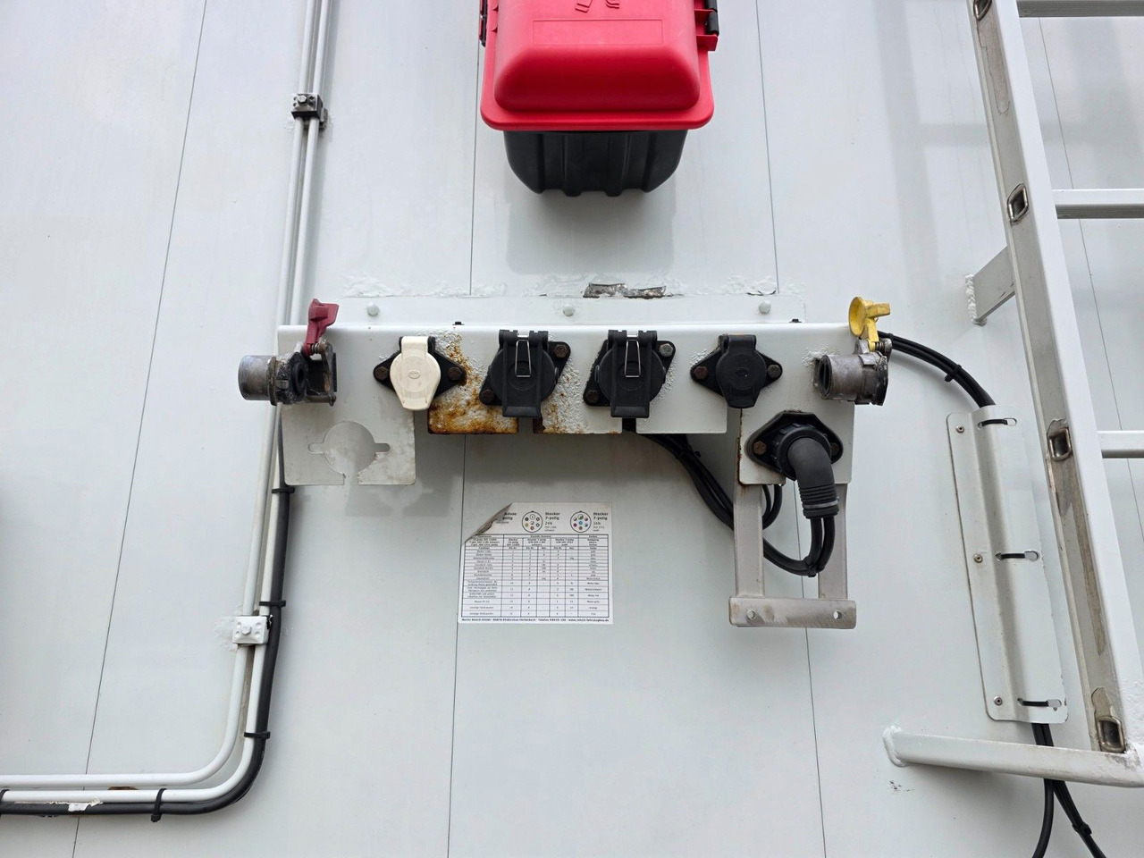 Semirremolque piso movil Reisch RSBS-25/24LK / Alu-Felgen / Lift / eletr. Dach: foto 22 Semirremolque piso movil Reisch RSBS-25/24LK / Alu-Felgen / Lift / eletr. Dach: foto 22