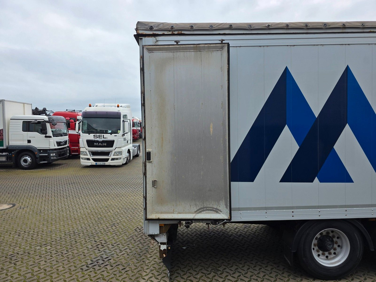 Semirremolque piso movil Reisch RSBS-25/24LK / Alu-Felgen / Lift / eletr. Dach: foto 15 Semirremolque piso movil Reisch RSBS-25/24LK / Alu-Felgen / Lift / eletr. Dach: foto 15