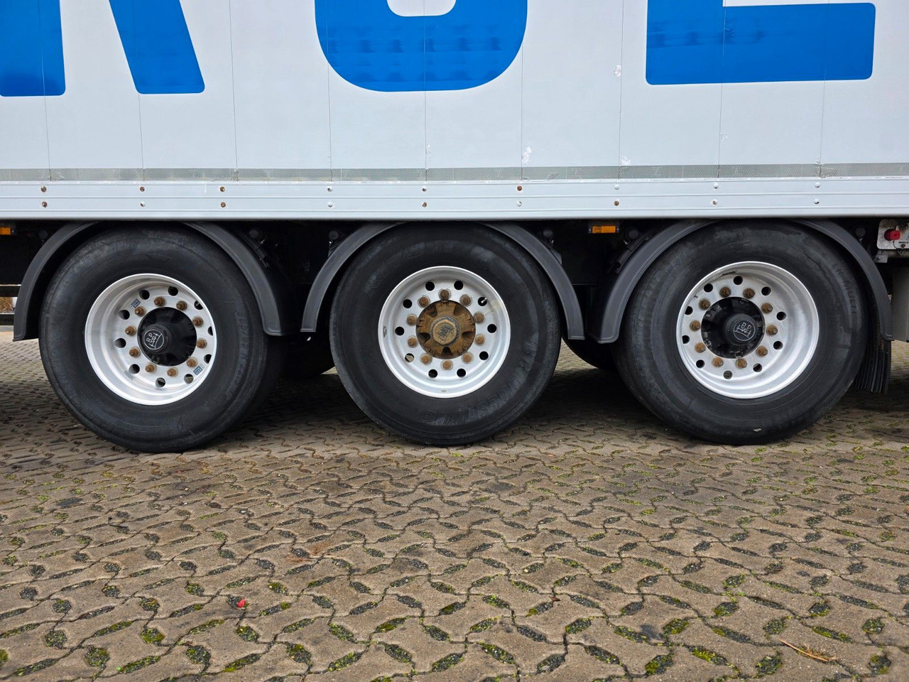 Semirremolque piso movil Reisch RSBS-25/24LK / Alu-Felgen / Lift / eletr. Dach: foto 28 Semirremolque piso movil Reisch RSBS-25/24LK / Alu-Felgen / Lift / eletr. Dach: foto 28