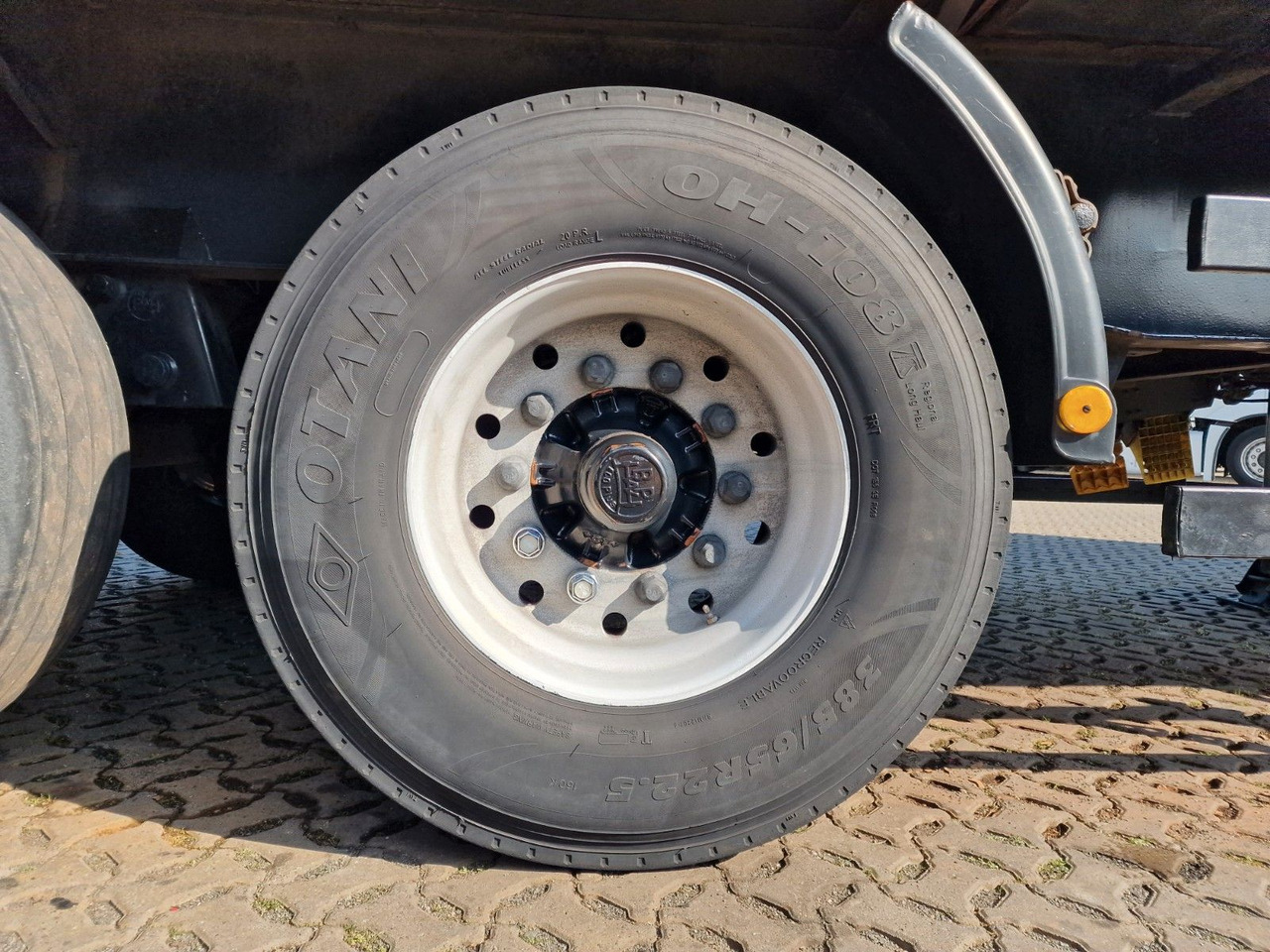 Semirremolque lona Schmidt Hagen SPC/39/E/10,5 / Coilmulde / Lenk-Liftachse: foto 38