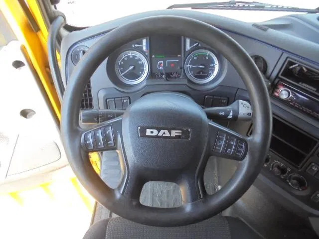 Cabeza tractora DAF XF 440: foto 12