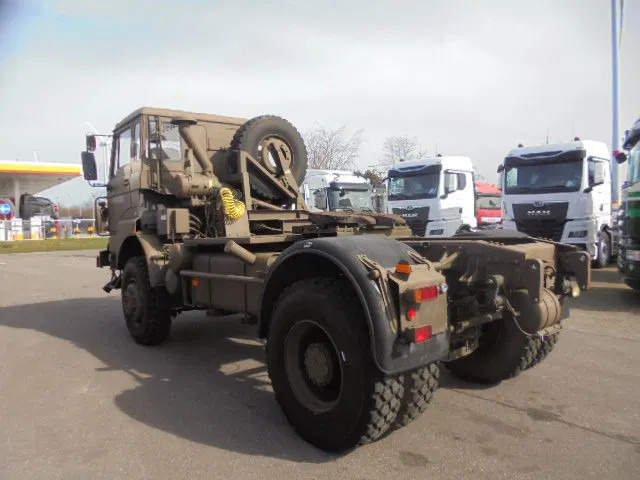 DAF YA YTV 2300 4X4 +WSK - Cabeza tractora: foto 4 DAF YA YTV 2300 4X4 +WSK - Cabeza tractora: foto 4