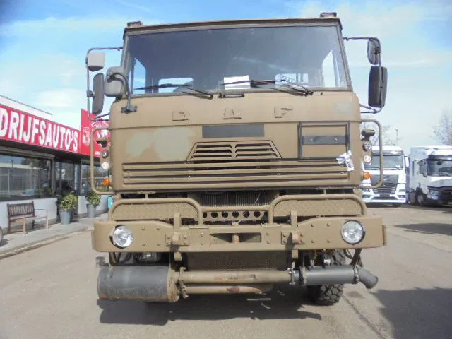 DAF YA YTV 2300 4X4 +WSK - Cabeza tractora: foto 2 DAF YA YTV 2300 4X4 +WSK - Cabeza tractora: foto 2