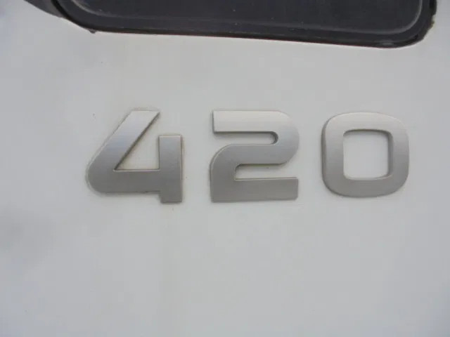 Iveco Stralis 420 MANUAL GEARBOX - Cabeza tractora: foto 5 Iveco Stralis 420 MANUAL GEARBOX - Cabeza tractora: foto 5