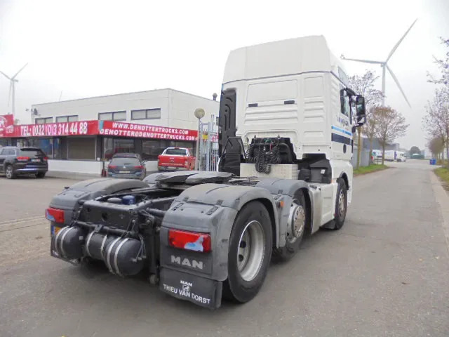 MAN TGX 26.500 XXL 6X2 SMART TACHO 20X IN STOCK - Cabeza tractora: foto 5 MAN TGX 26.500 XXL 6X2 SMART TACHO 20X IN STOCK - Cabeza tractora: foto 5