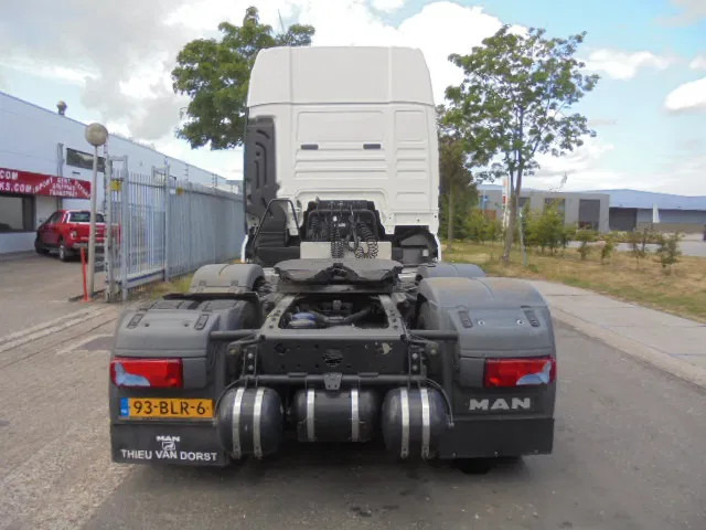 MAN TGX 26.500 XXL TUV APK 03-26 NL TRUCK 16X IN STOCK - Cabeza tractora: foto 5 MAN TGX 26.500 XXL TUV APK 03-26 NL TRUCK 16X IN STOCK - Cabeza tractora: foto 5