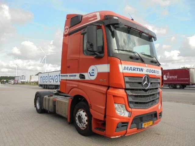 Mercedes-Benz Actros 1840 - Cabeza tractora: foto 2 Mercedes-Benz Actros 1840 - Cabeza tractora: foto 2