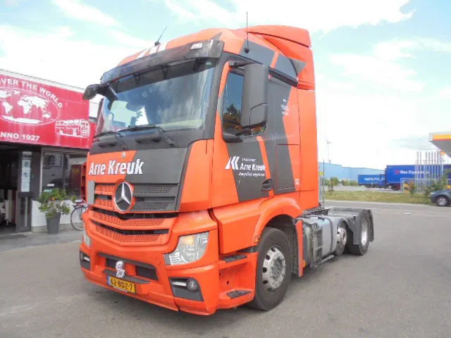 Mercedes-Benz Actros 2343 6X2 VOORLOOPAS - Cabeza tractora: foto 1 Mercedes-Benz Actros 2343 6X2 VOORLOOPAS - Cabeza tractora: foto 1