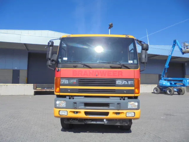 DAF 75.270 ATI 4X4 NL TRUCK - Camión de bomberos: foto 2 DAF 75.270 ATI 4X4 NL TRUCK - Camión de bomberos: foto 2