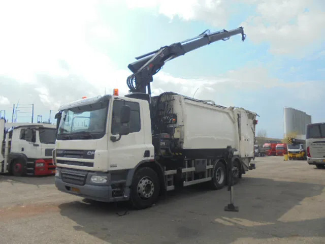DAF CF 75.250 6X2 - Camión de basura: foto 1 DAF CF 75.250 6X2 - Camión de basura: foto 1