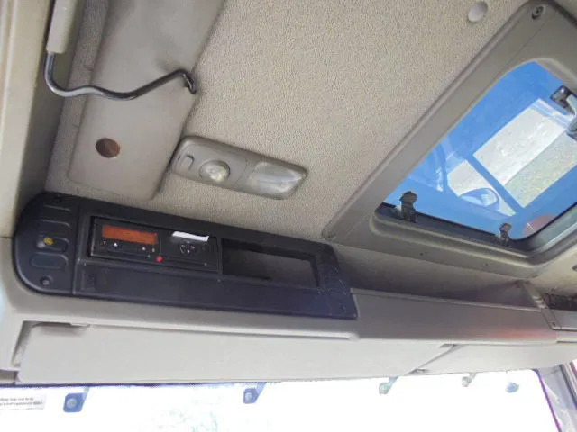 Leasing de DAF CF 75.250 FAG 250 6X2 DAF CF 75.250 FAG 250 6X2: foto 13 Leasing de DAF CF 75.250 FAG 250 6X2 DAF CF 75.250 FAG 250 6X2: foto 13