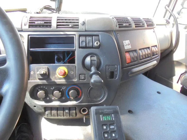 Leasing de DAF CF 75.250 FAG 250 6X2 DAF CF 75.250 FAG 250 6X2: foto 12 Leasing de DAF CF 75.250 FAG 250 6X2 DAF CF 75.250 FAG 250 6X2: foto 12