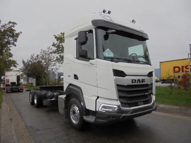 DAF XF 480 6X2 MET FABRIEKS GARANTIE - Camión chasis: foto 3 DAF XF 480 6X2 MET FABRIEKS GARANTIE - Camión chasis: foto 3