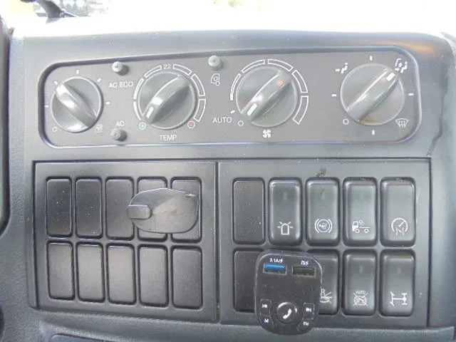 Camión portavehículos MAN TGL 8.180 TGL 8.180 COMBI OPRIJWAGEN NL KENTEKEN APK 25-05-2026: foto 12