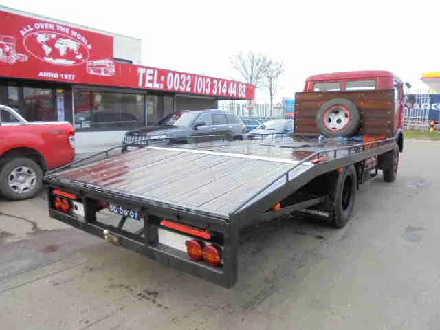 Mercedes-Benz 1113 - Camión portavehículos: foto 4 Mercedes-Benz 1113 - Camión portavehículos: foto 4