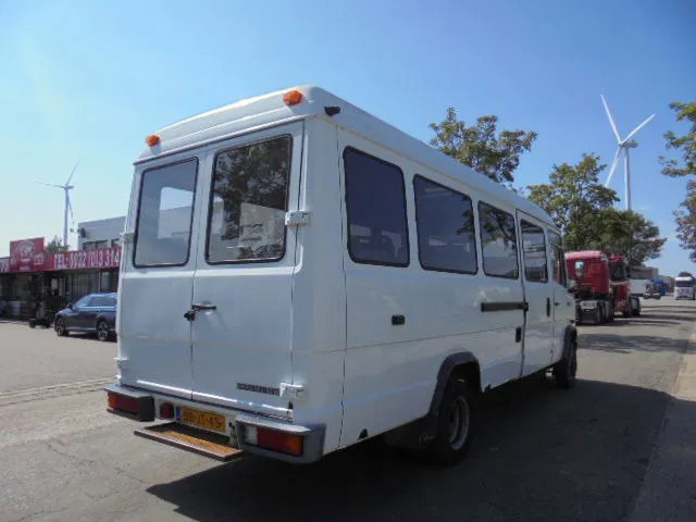 Mercedes-Benz 609D - Minibús, Furgoneta de pasajeros: foto 4 Mercedes-Benz 609D - Minibús, Furgoneta de pasajeros: foto 4