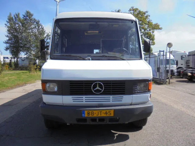 Mercedes-Benz 609D - Minibús, Furgoneta de pasajeros: foto 2 Mercedes-Benz 609D - Minibús, Furgoneta de pasajeros: foto 2