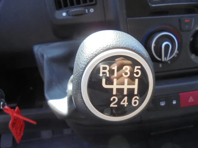 Furgón Opel Movano L3H2 2.2L BLUE HDI 140: foto 13