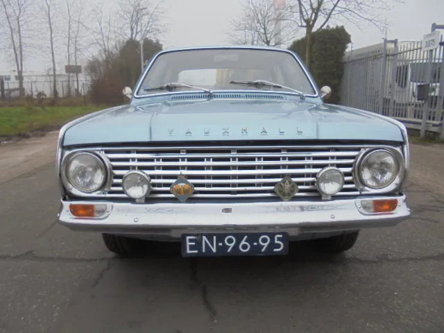 Vauxhall Victor 101 SUPER - Sedan: foto 2 Vauxhall Victor 101 SUPER - Sedan: foto 2