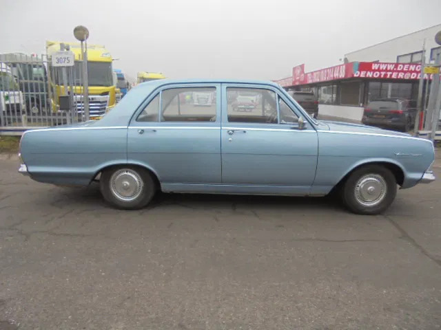 Vauxhall Victor 101 SUPER - Sedan: foto 5 Vauxhall Victor 101 SUPER - Sedan: foto 5