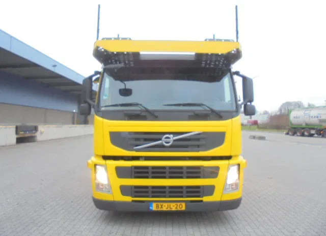 Volvo FM 330 KASSBOHRER - Camión portavehículos: foto 2 Volvo FM 330 KASSBOHRER - Camión portavehículos: foto 2