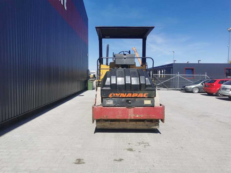 Dynapac CC 421 - Rodillo: foto 2 Dynapac CC 421 - Rodillo: foto 2