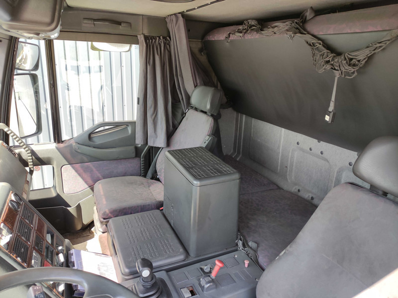 Camión caja abierta Iveco Eurotech 190E35 flatbed truck: foto 8