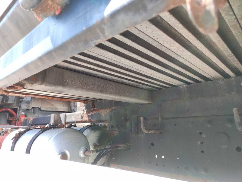 Camión caja abierta Iveco Eurotech 190E35 flatbed truck: foto 14