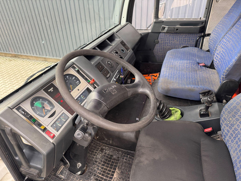 MAN FE 18.280, 13300 l - Camión cisterna: foto 5 MAN FE 18.280, 13300 l - Camión cisterna: foto 5