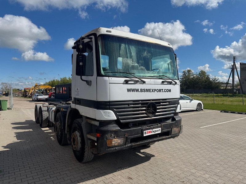 Mercedes-Benz Actros 3235 - Camión chasis: foto 3 Mercedes-Benz Actros 3235 - Camión chasis: foto 3